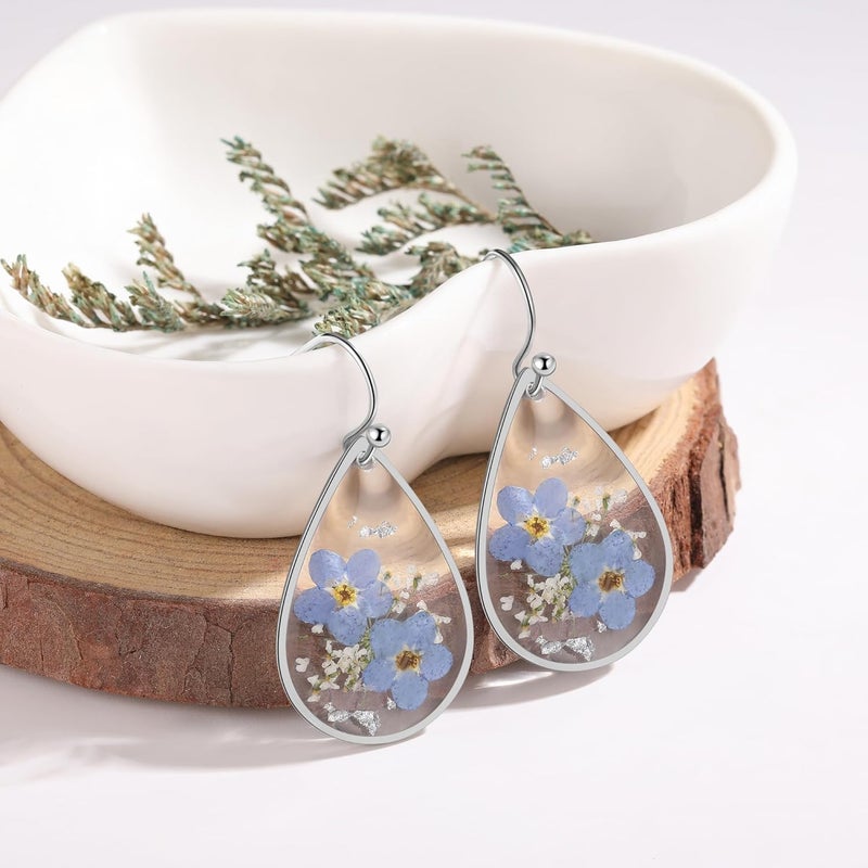 AUNTESIGN Store Forget-Me-Not and Queen Anne's Lace Pressed Wildflower Earrings | Pressed Flower Earrings | Handmade Drop and Dangle Earrings | Gift for Woman - Image 2